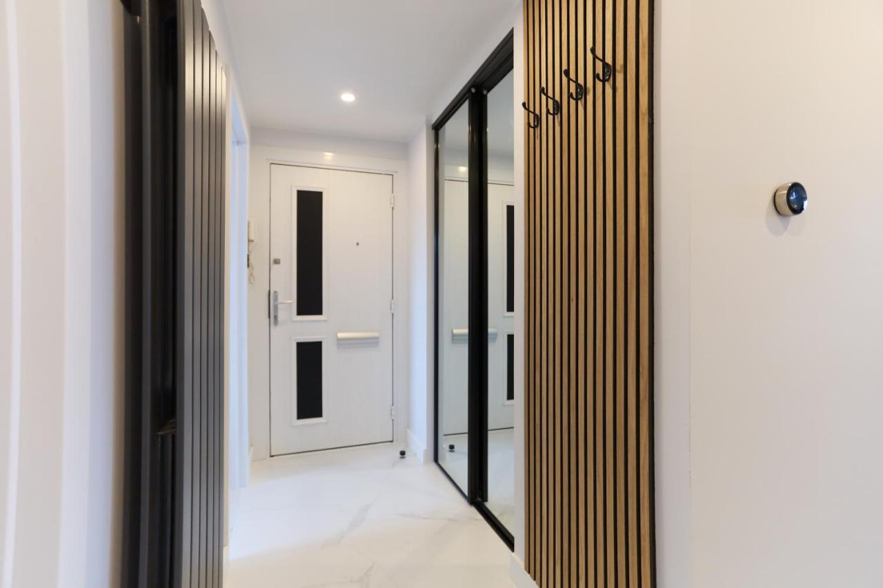 Luxurious City Centre Apartment パース エクステリア 写真